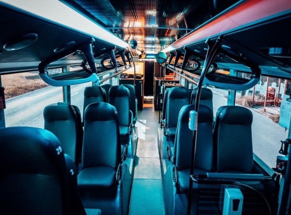 Partybus mieten Köln_Bass Shuttle