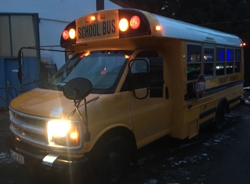 Partybus mieten Köln_Schoolbus 16